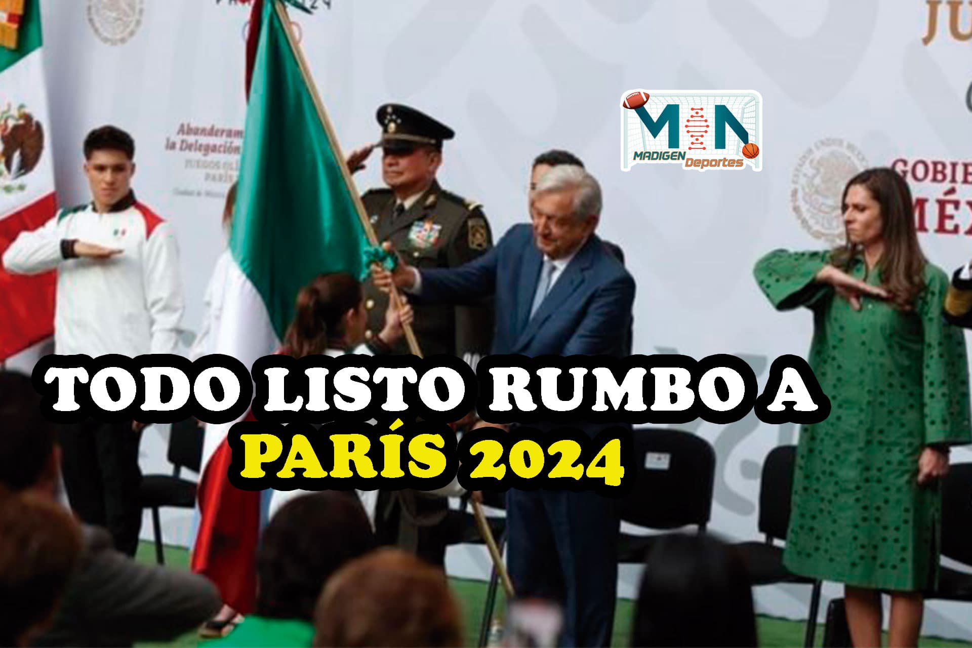 Atletas de JO abanderados en Palacio Nacional